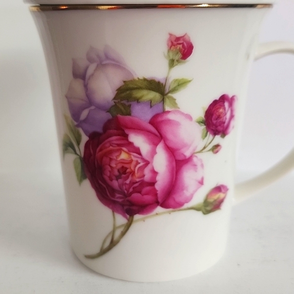 Vintage Adeline tea mug, fine porcelain Italian floral design - Picture 4 of 7